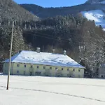 Wunderbar Ruhige Ferienwohnungen In Strobl Am Wolfgangsee Im Forsthaus * Strobl