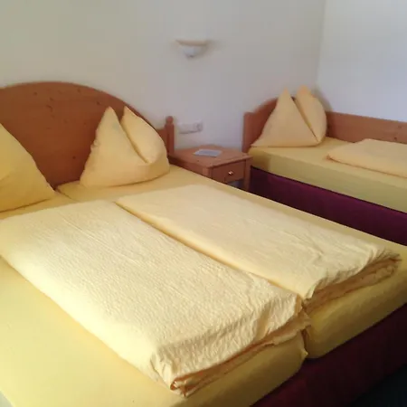 Apartman Appartements Im Forsthaus Wunderbar Ruhige Ferienwohnungen In Strobl Am Wolfgangsee Im Forsthaus *