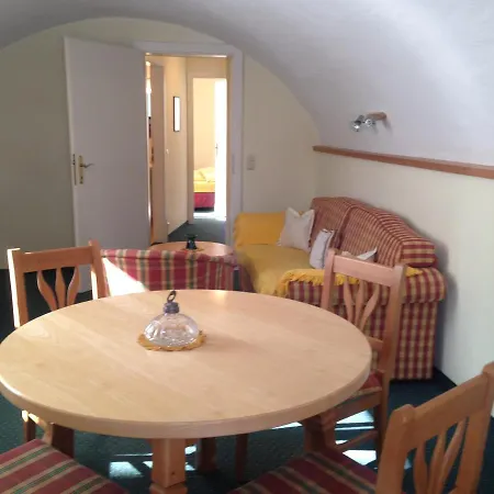 Im Forsthaus Wunderbar Ruhige In Am Wolfgangsee Im Forsthaus Strobl